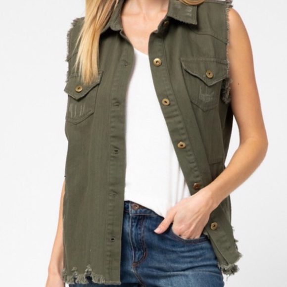 Entro - Collared Button Up Top